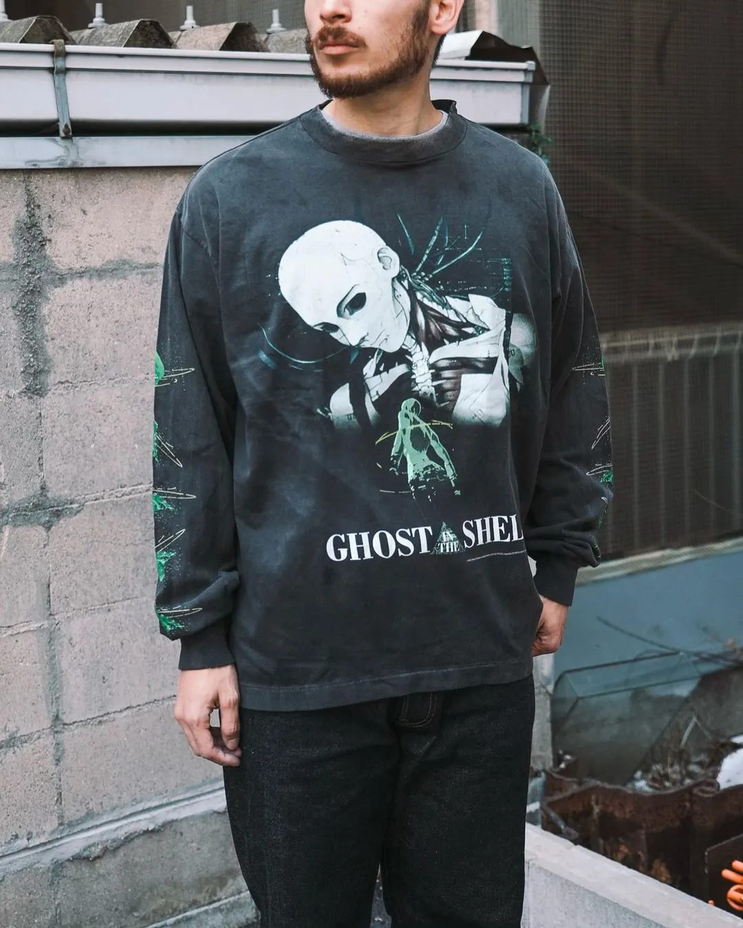 SAINT Mxxxxxx × GHOST IN THE SHELL Ghost in the Shell GS_LS TEE/GITS/BLK Big IP Ghost in the Shell co-branded model Motoko Kusanagi takes a bath Retro distressed long sleeves Washed black S-XL Ready-to-wear Assute dyeing Full-body spray fade/replacement fade Correct accessories Joint LOGO wash mark/main mark/cherub mark Super complex printing replica The drawing/pattern making cycle is very long and the hand graffiti is dirty.